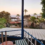 Antonios فندق مبيت وإفطار 2*