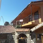 Antonios فندق مبيت وإفطار 2*