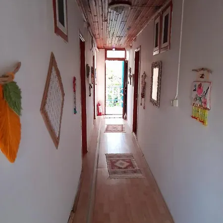 Antonios Bed & Breakfast