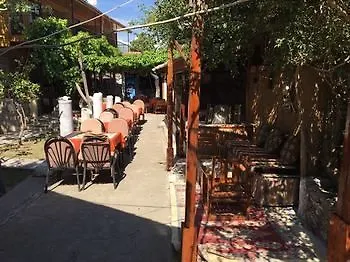 Antonios Bed & Breakfast