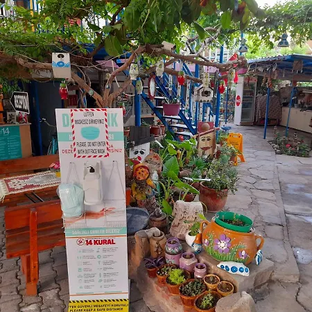 Antonios Bed & Breakfast