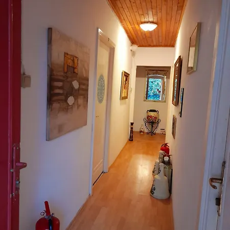 Antonios Bed & Breakfast