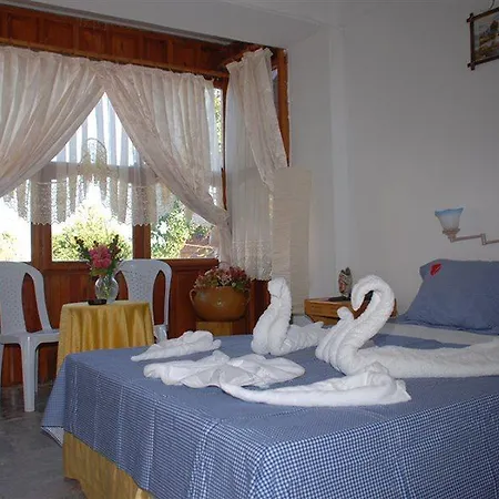 Bed & Breakfast Antonios 2*