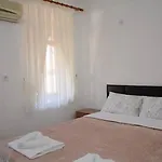 Bed & Breakfast Antonios 2*