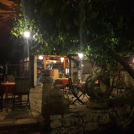Antonios 2*