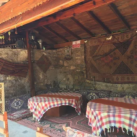 Oda ve Kahvaltı Antonios