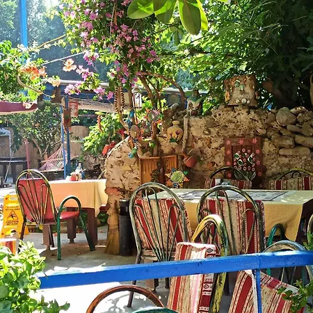 Antonios Bed & Breakfast