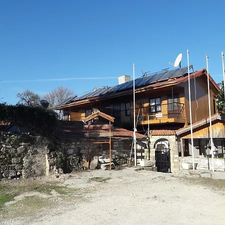 Oda ve Kahvaltı Antonios