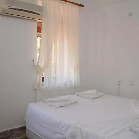 Antonios فندق مبيت وإفطار